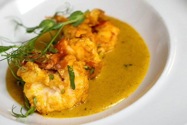 Indian Essence Petts Wood: Celebrating regional Kolkata Bengali culinary heritage.