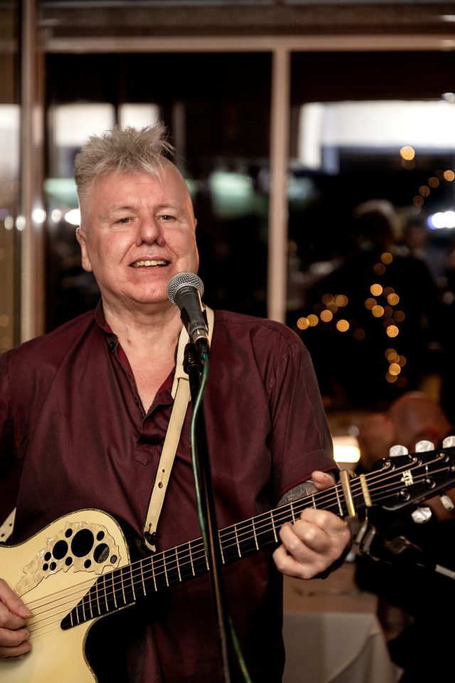 Gordon Mark Webber playing live acoustic music at Indian Essence restaurant in Kent.